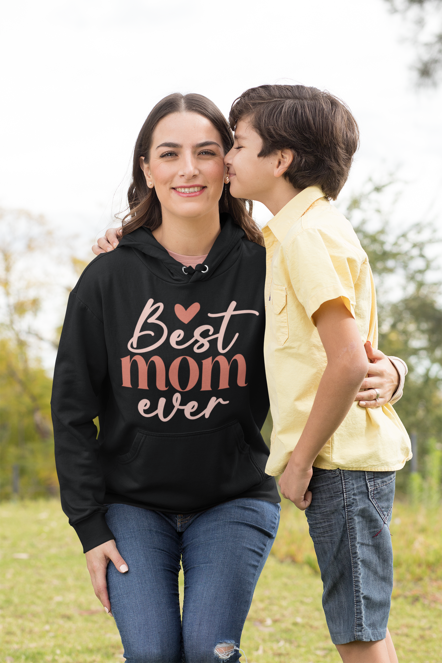 hoodie-mockup-featuring-a-mom-and-her-affectionate-son-32633